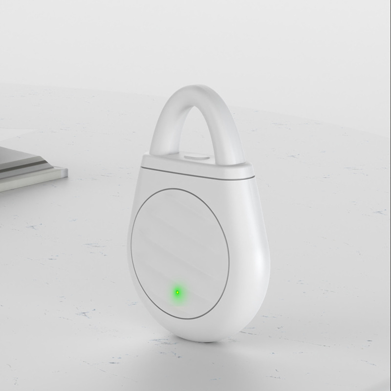 š„Limited time offer Buy 3 get 2 freeļ¼š¦No more trouble from birds, beasts and locustsļ¼Portable Ultrasonic Bird Repellent Keychain